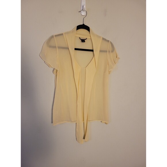 St. John Beige Silk Sheer Blouse Sz 6 Office Career Business Casual - Picture 1 of 8